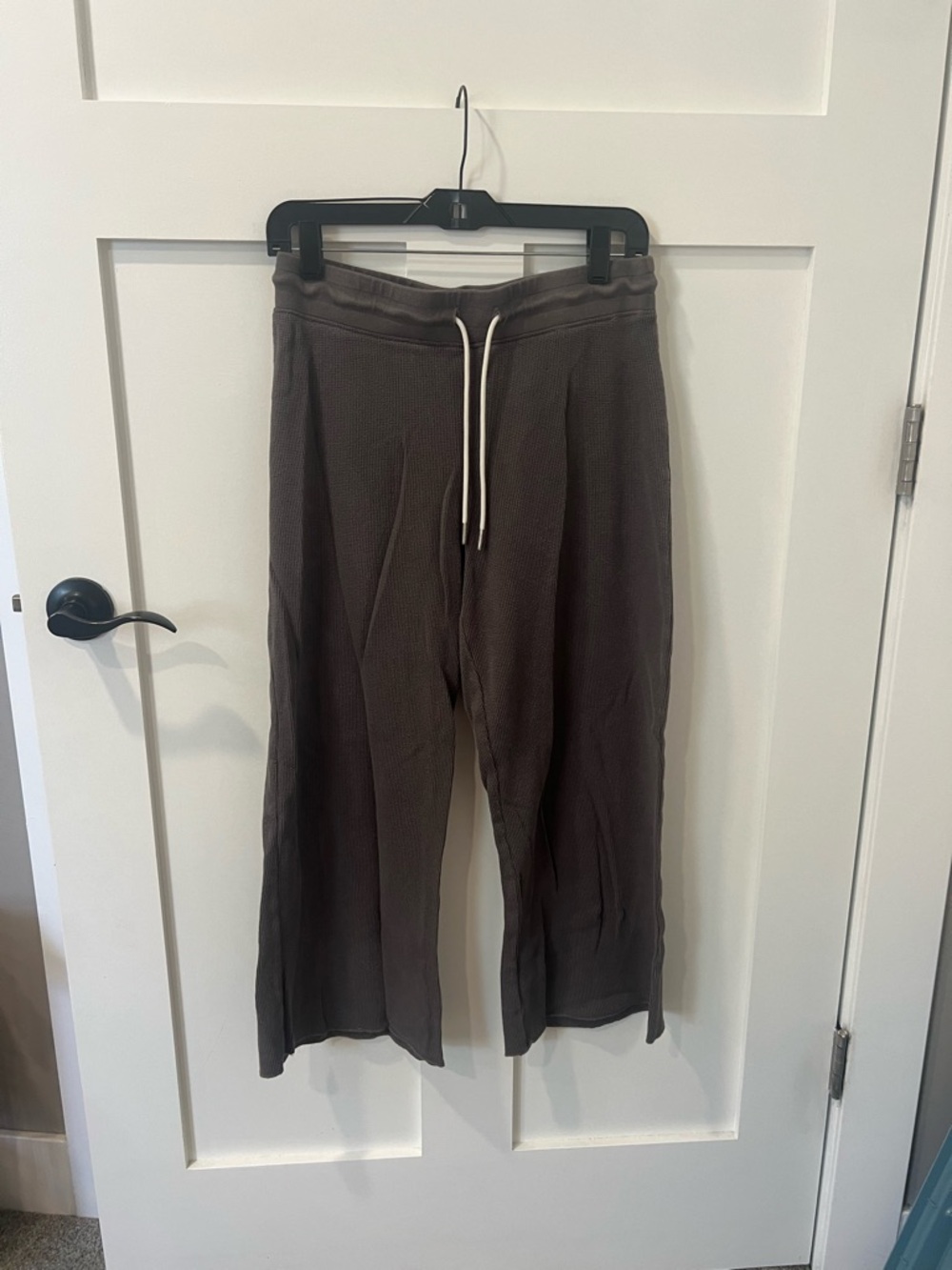 Mate the label pants
